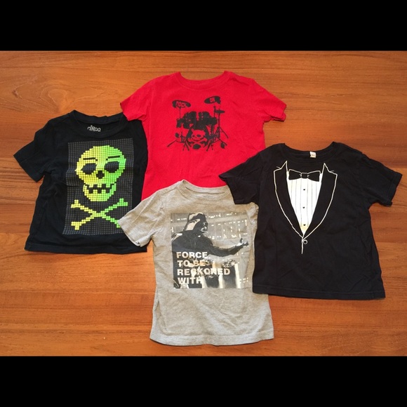 Other - Bundle of 4 awesome t-shirts